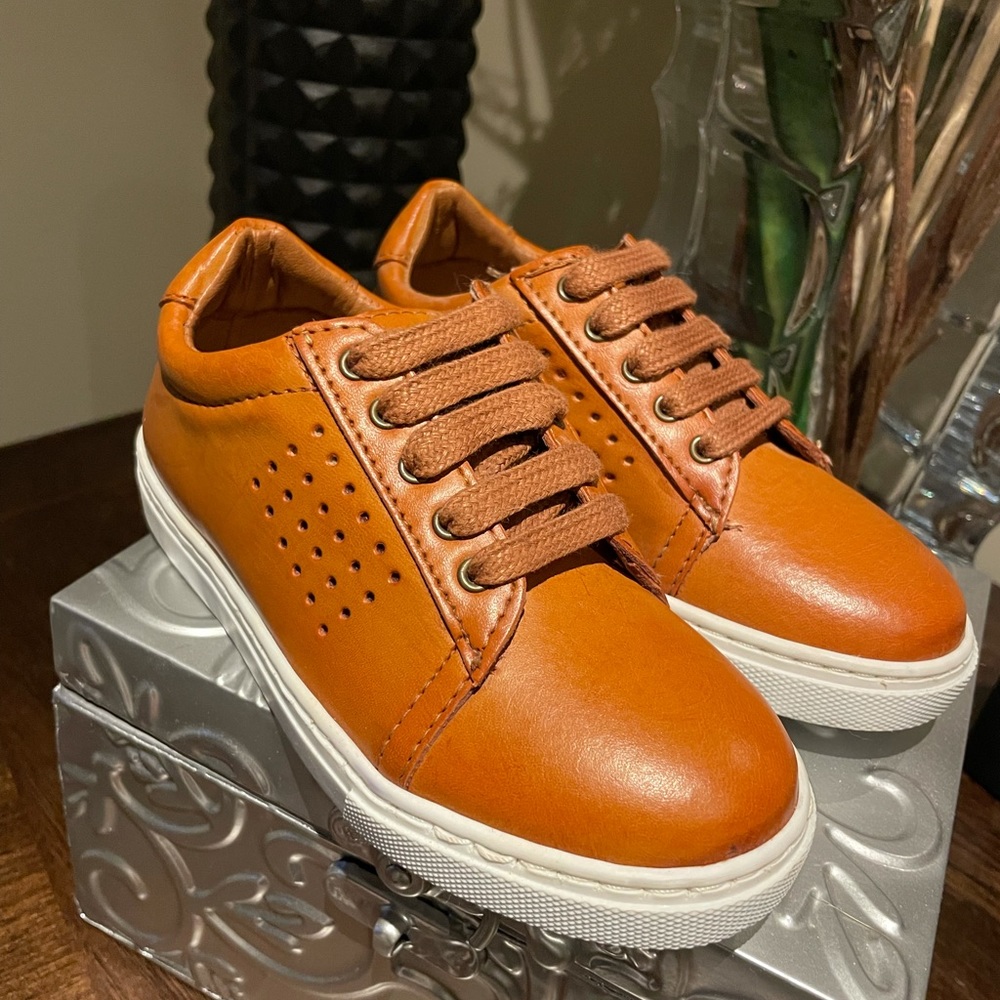 Vince Camuto leather dress shoes